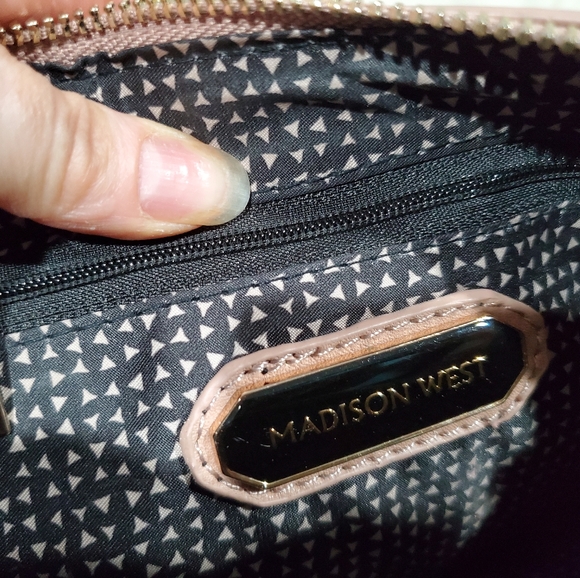 Madison West Light pink leather clutch - Picture 2 of 5